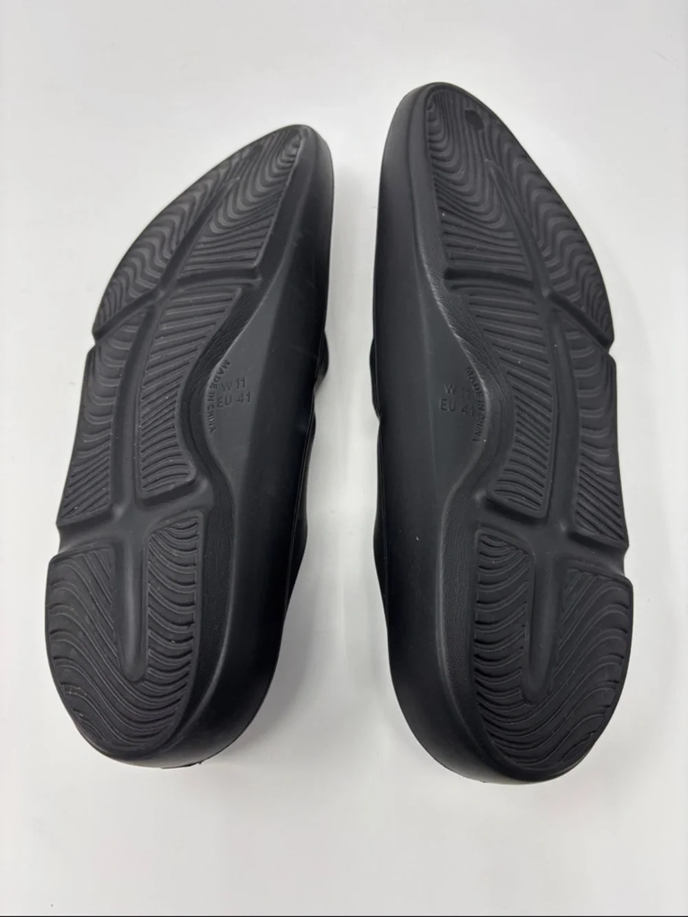 Floopi | Black Ergonomic Foam Flip Flop Sandals 41 11